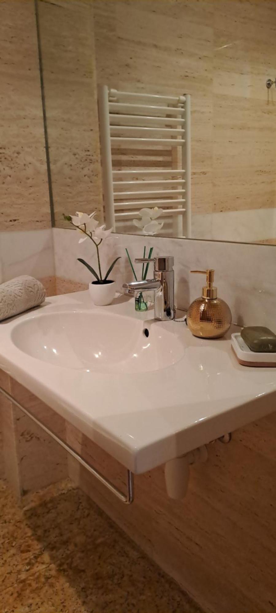 Habitaciones De Lujo Con Hermosas Vistas A La Cuidad Burgo Exterior foto