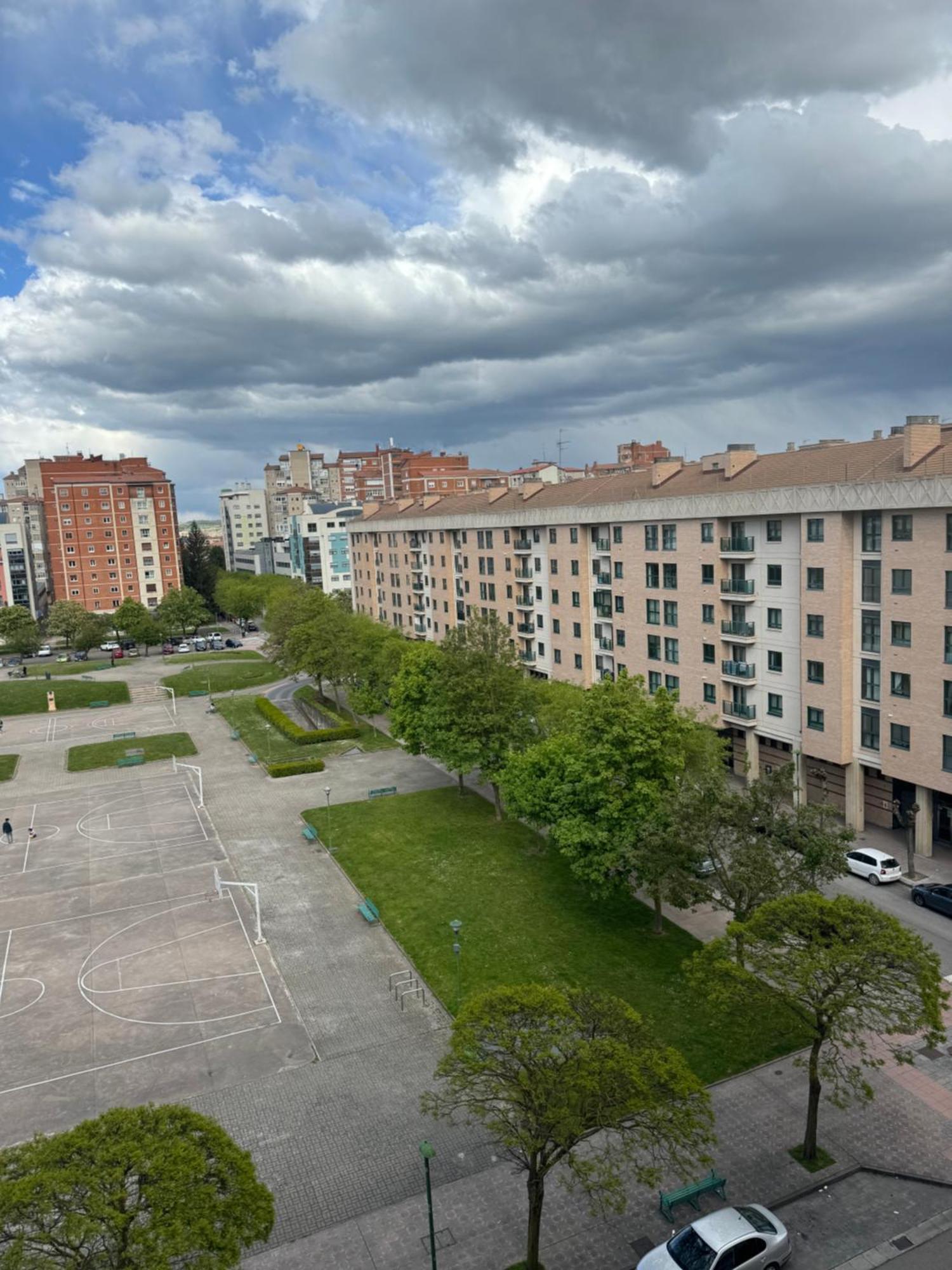 Habitaciones De Lujo Con Hermosas Vistas A La Cuidad Burgo Exterior foto